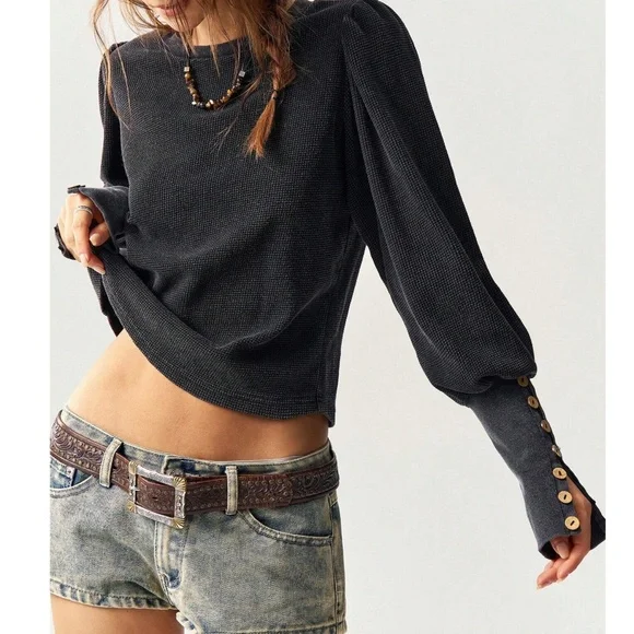 Solid Thermal Knit Puff Button Cuff Long Sleeve Top - Picture 7 of 14